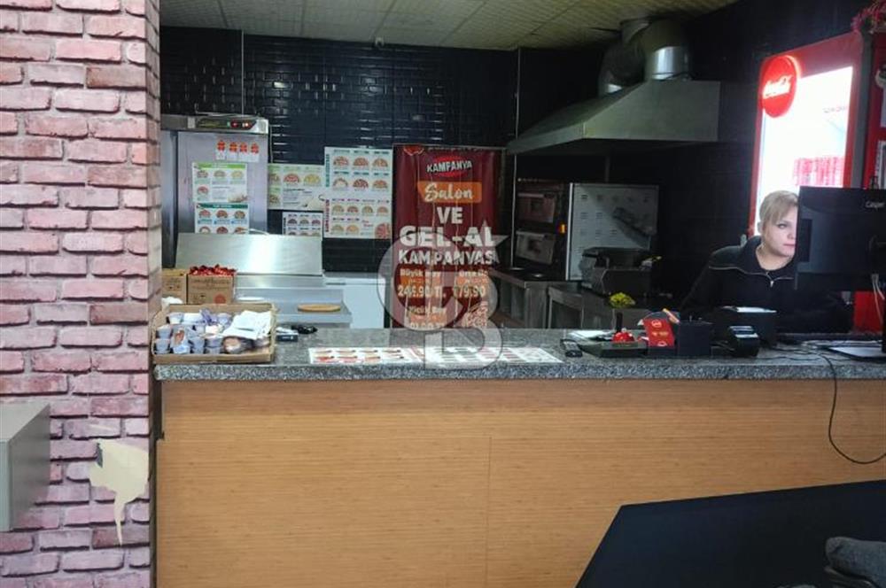 Çorum Merkez'de Gazi Caddesi'nde Devren Satılık Pizza Dükkanı