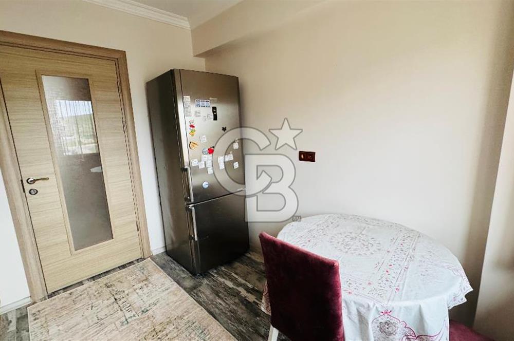 Foça Kazım Dirik Mah. Eşyalı Kiralık 3+1 Kapalı Mutfaklı Daire