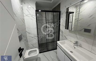 Başiskele Sahile 200 Metre Mesafede, Geniş 3+1 Satılık Daire