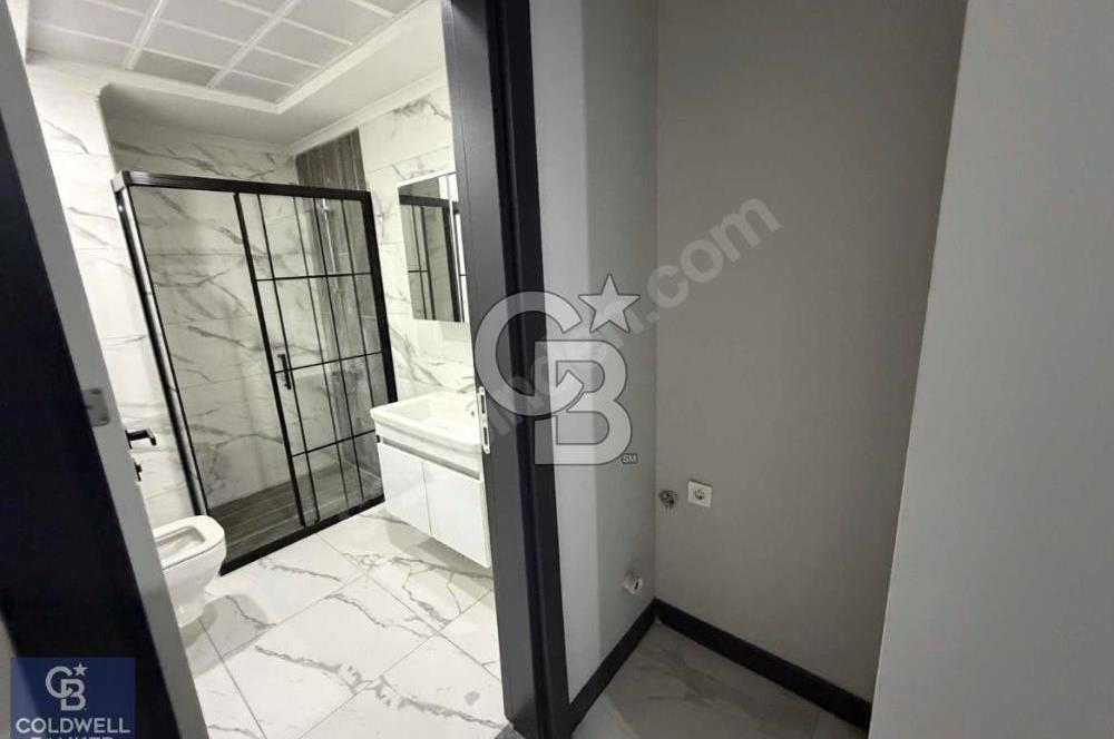 Başiskele Sahile 200 Metre Mesafede, Geniş 3+1 Satılık Daire