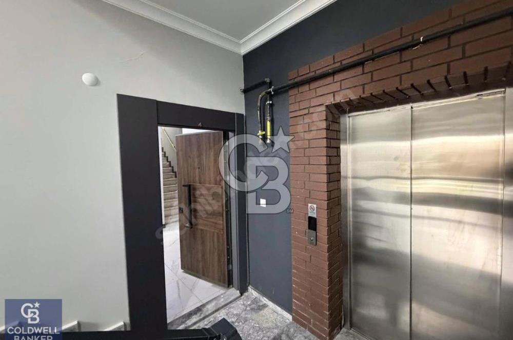 Başiskele Sahile 200 Metre Mesafede, Geniş 3+1 Satılık Daire