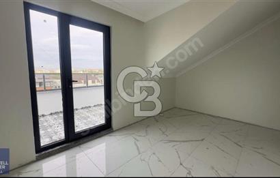 CB MAHALL'DEN MERKEZDE DENİZ MANZARALI 3+1 ÇATI DUBLEKS DAİRE