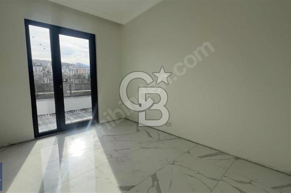 CB MAHALL'DEN MERKEZDE DENİZ MANZARALI 3+1 ÇATI DUBLEKS DAİRE