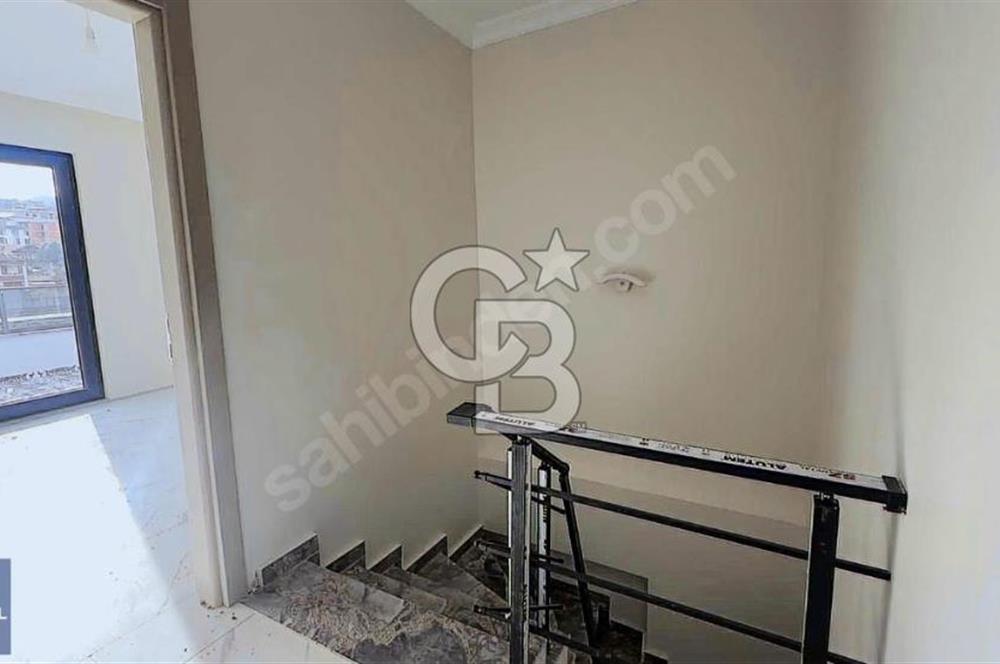 CB MAHALL'DEN MERKEZDE DENİZ MANZARALI 3+1 ÇATI DUBLEKS DAİRE