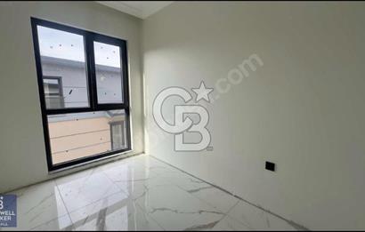 CB MAHALL'DEN MERKEZDE DENİZ MANZARALI 3+1 ÇATI DUBLEKS DAİRE