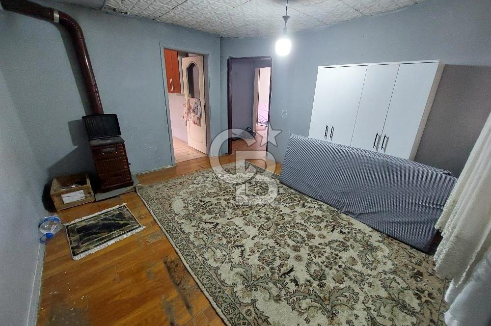 Ümraniye Cemil Meriç mah kiralık 2+1 daire müstakil ev bahçeli