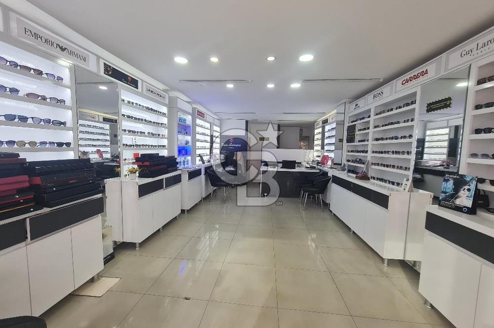 Ümraniye sütçü imam caddesinde kiralık işyeri