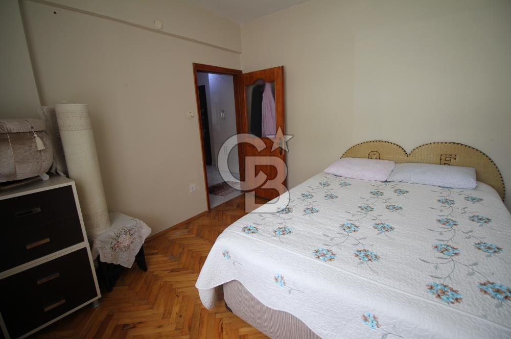 Ümraniye Namık Kemal Mah. Merkezi Konum'da 2+1 Satılık Daire