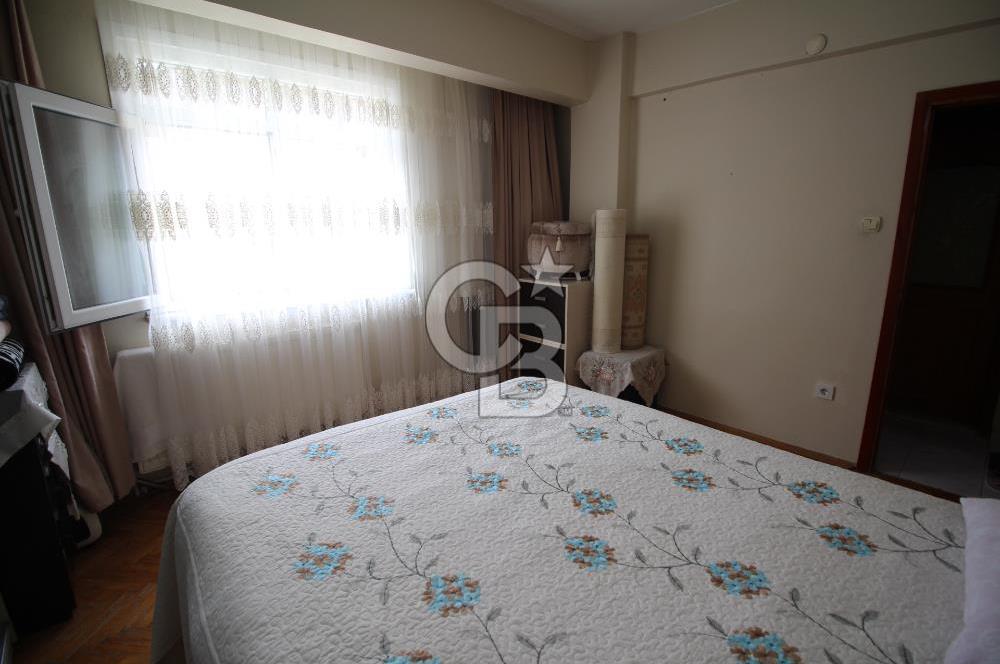 Ümraniye Namık Kemal Mah. Merkezi Konum'da 2+1 Satılık Daire