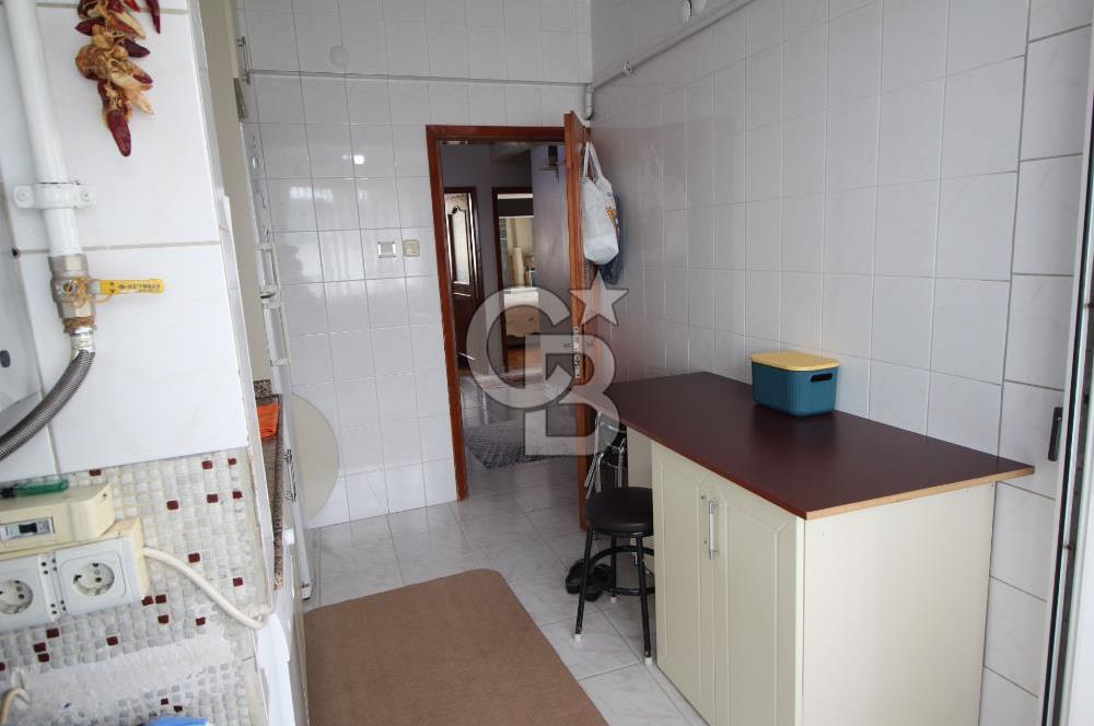 Ümraniye Namık Kemal Mah. Merkezi Konum'da 2+1 Satılık Daire