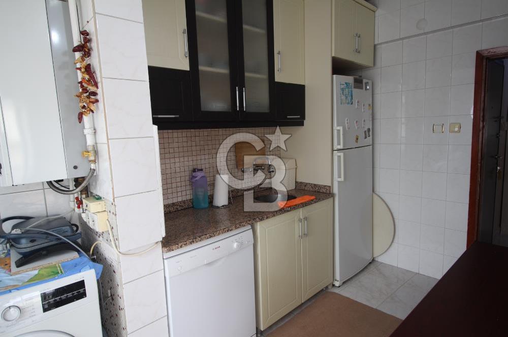 Ümraniye Namık Kemal Mah. Merkezi Konum'da 2+1 Satılık Daire