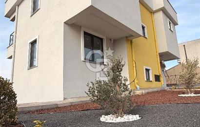 ÇANAKKALE İNTEPEDE BOĞAZ MANZARALI MÜSTAKİL VİLLA
