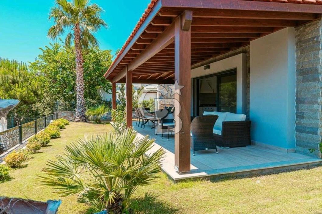 Bodrum Gümüşlük'te Havuzlu Lüks 3+1 Eşyalı Satılık Villa