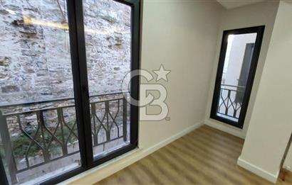 TOMTOM’DA İTALYAN KONSOLOSLUĞU’NA KOMŞU SATILIK 2+1 DAİRE