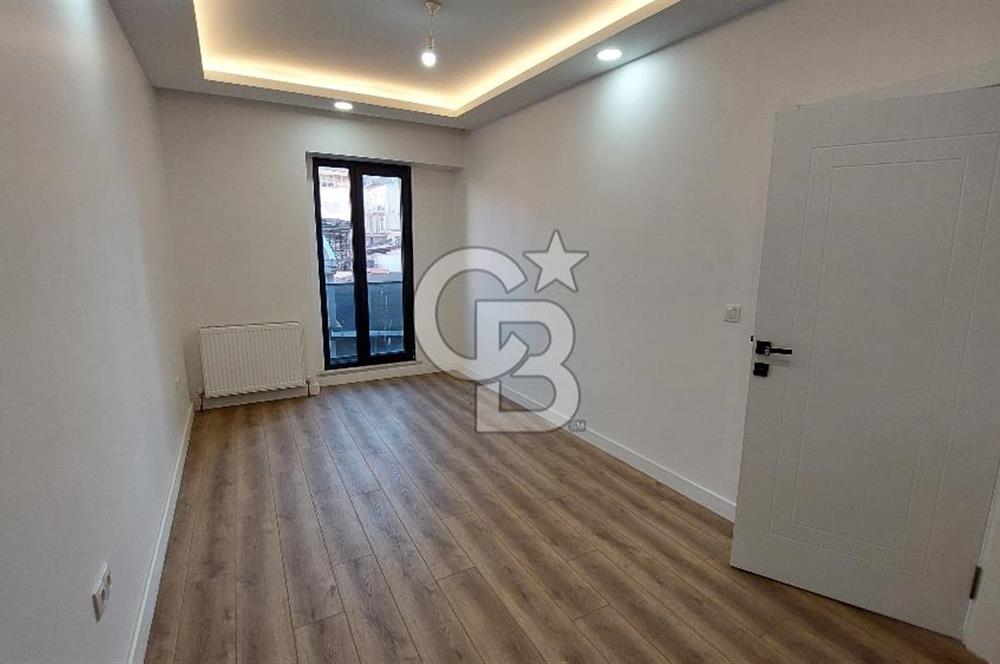 TOMTOM’DA İTALYAN KONSOLOSLUĞU’NA KOMŞU SATILIK 3+1 DUBLEKS DAİRE