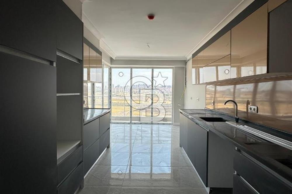 MEYDAN PARKTA KİLERLİ, DEPOLU GÜNEY DOĞU CEPHE 4+1 SATILIK DAİRE