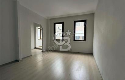 Karşıyaka Çarşı Tiyatro Sokak'ta Satılık Komple Bina