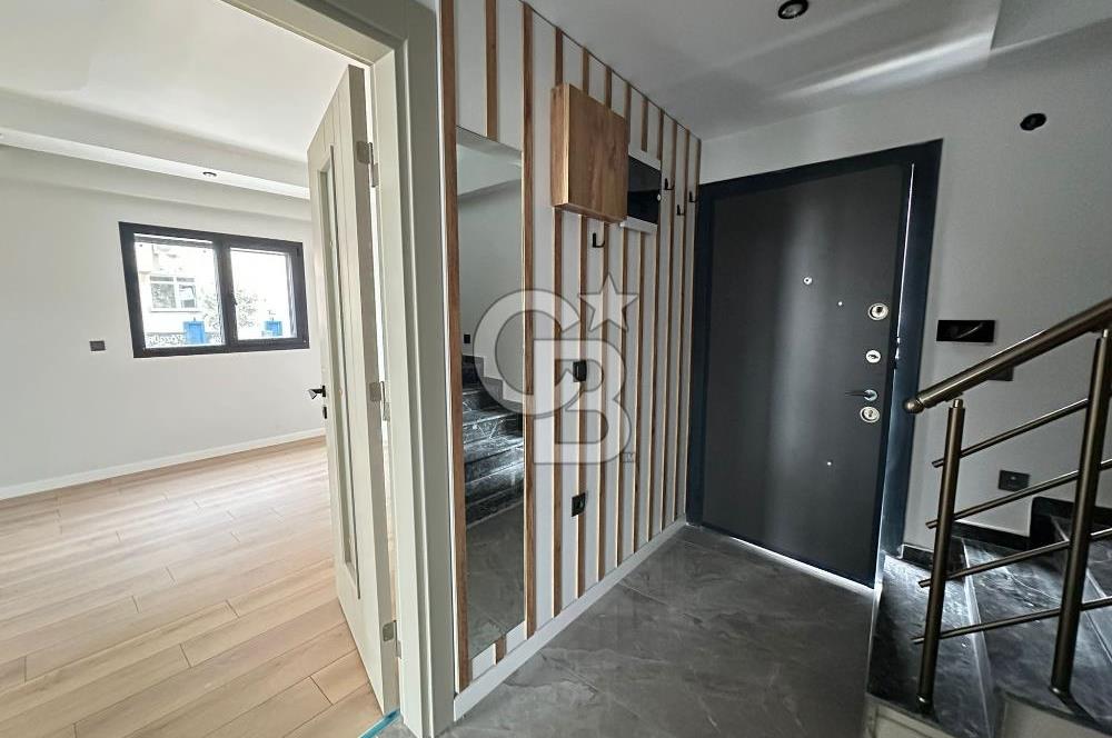 EDREMİT KADIKÖY'DE SATILIK İKİZ VİLLA