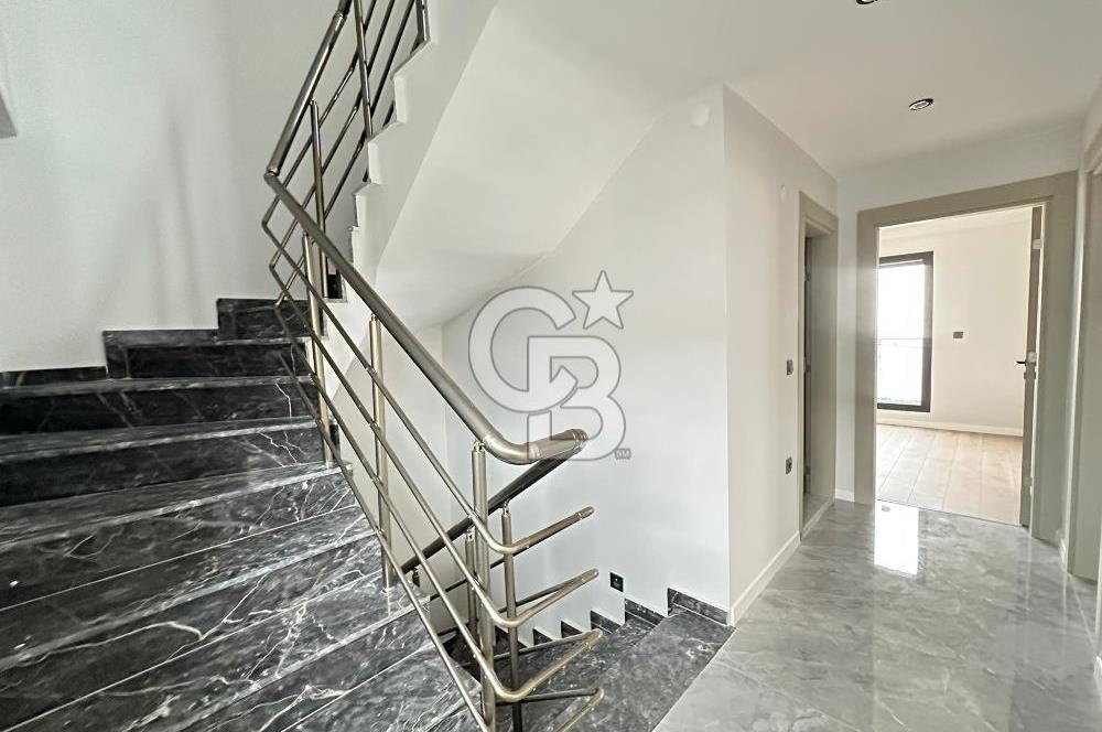 EDREMİT KADIKÖY'DE SATILIK İKİZ VİLLA