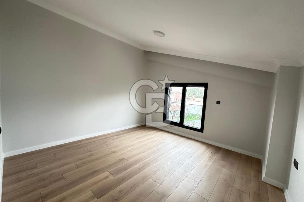 EDREMİT KADIKÖY'DE SATILIK İKİZ VİLLA