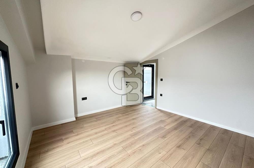 EDREMİT KADIKÖY'DE SATILIK İKİZ VİLLA