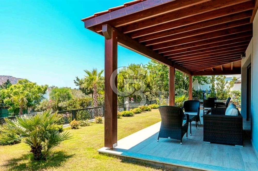 Bodrum Gümüşlük'te Havuzlu Lüks 3+1 Eşyalı Satılık Villa