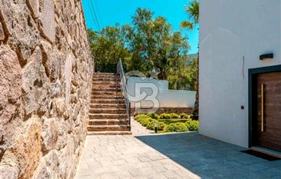 Bodrum Gümüşlük'te Havuzlu Lüks 3+1 Eşyalı Satılık Villa