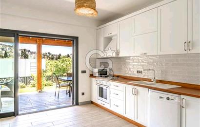 Bodrum Gümüşlük'te Havuzlu Lüks 3+1 Eşyalı Satılık Villa