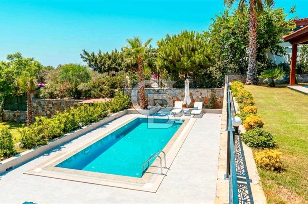 Bodrum Gümüşlük'te Havuzlu Lüks 3+1 Eşyalı Satılık Villa