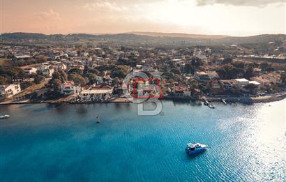 Urla Torasan'da Denize Sıfır, 976 m² Konut ve Ticari İmarlı Arsa