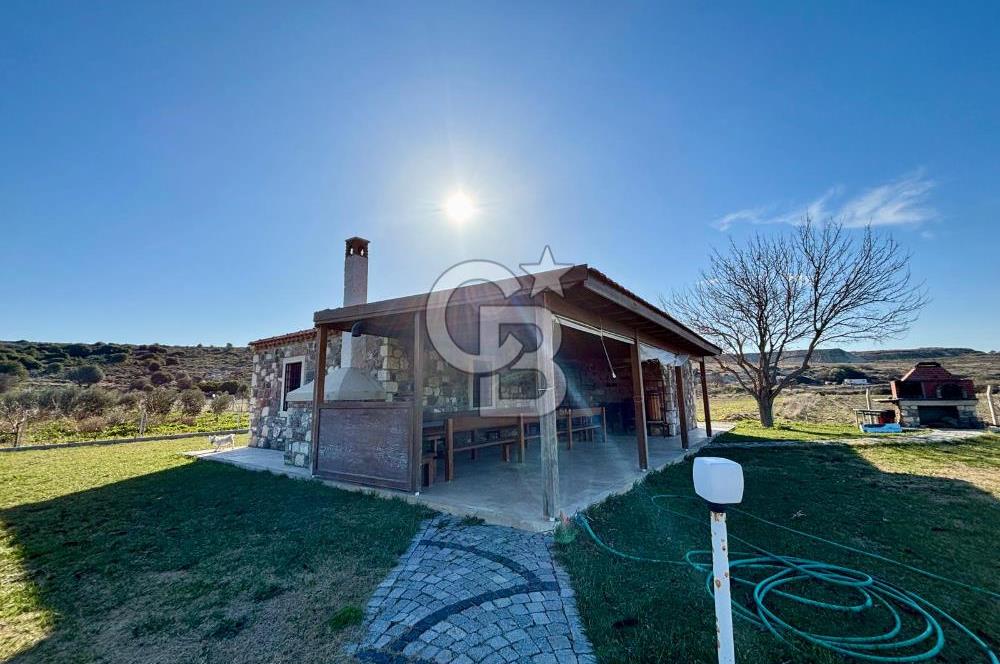 ALAÇATI'DA 20.204 M2 TARLA İÇERİSİNDE ORJİNAL TAŞ 3+1 ÇİFTLİK