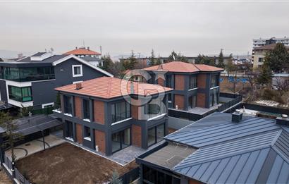 BAĞLICADA 4+1 ULTRA LÜKS VİLLA