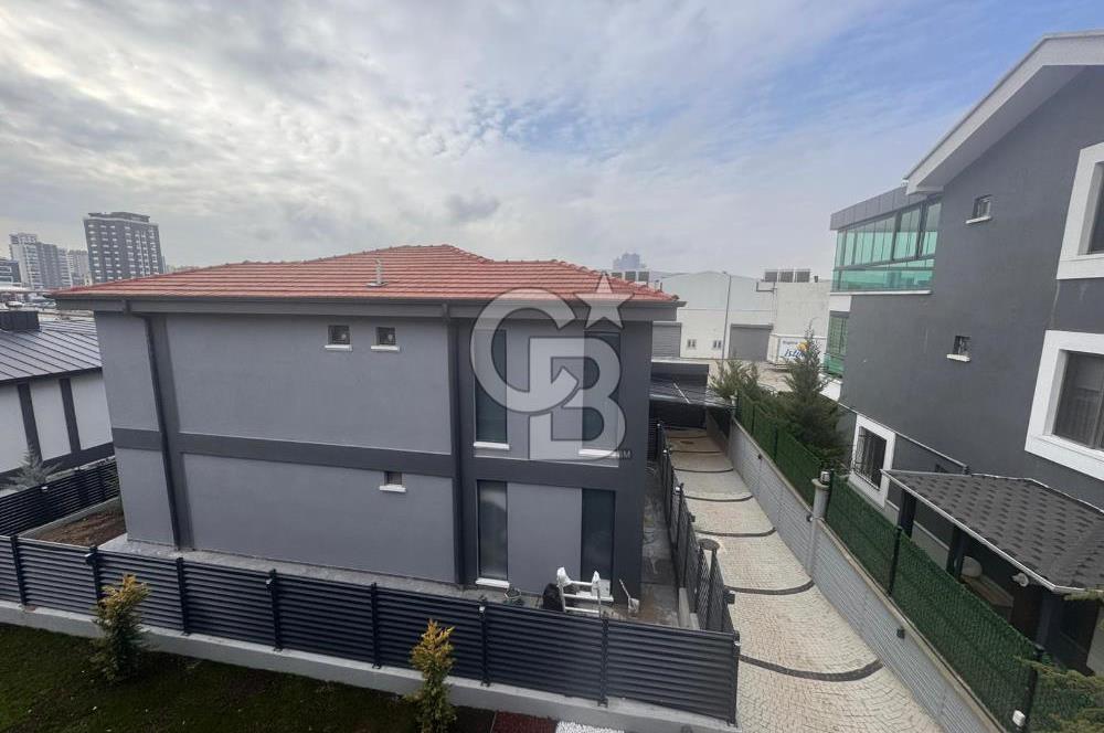 BAĞLICADA 4+1 ULTRA LÜKS VİLLA