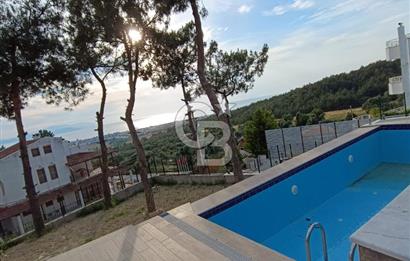 Kuşadası soğucakta 800 m2 arsa içerisinde 5+2 satılık havuzlu villa