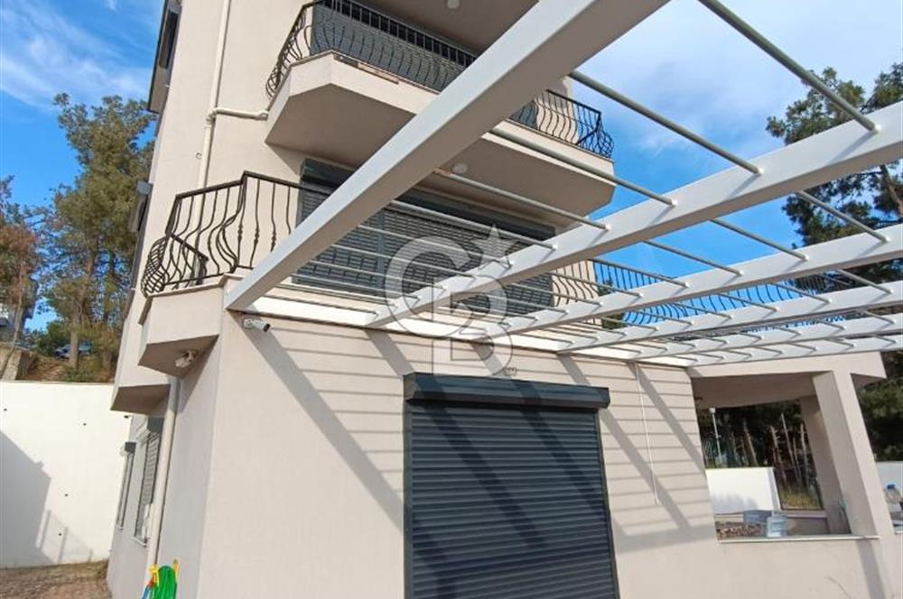 Kuşadası soğucakta 800 m2 arsa içerisinde 5+2 satılık havuzlu villa