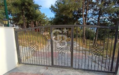 Kuşadası soğucakta 800 m2 arsa içerisinde 5+2 satılık havuzlu villa