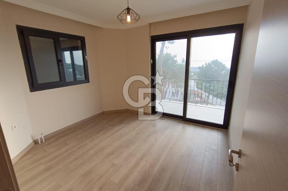 Kuşadası soğucakta 800 m2 arsa içerisinde 5+2 satılık havuzlu villa