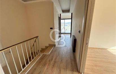 Menemen İstiklal Mahallesi Satılık 5+2 teraslı dubleks daire