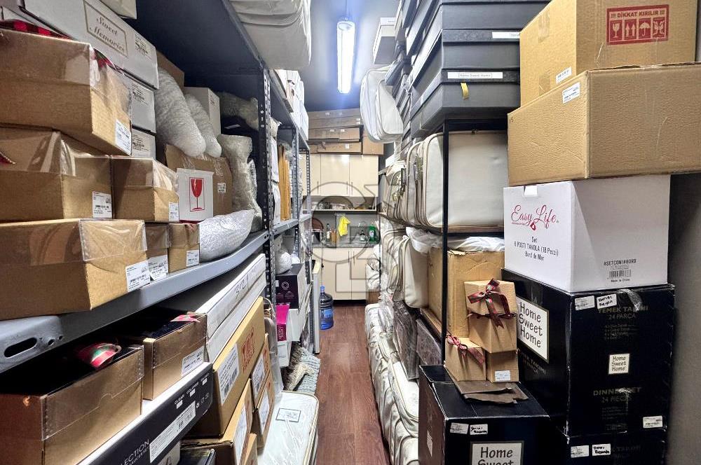 İZMİT KÖRFEZ MAH. SATILIK ASMA KATLI KİRACISIZ İŞ YERİ / DÜKKAN