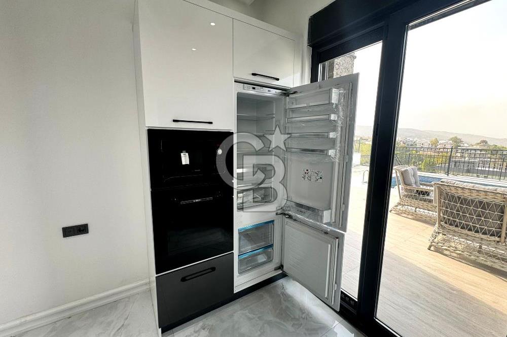 BAŞİSKELE DAMLAR'DA HAVUZLU MÜSTAKİL 4+1 MANZARALI SATILIK VİLLA