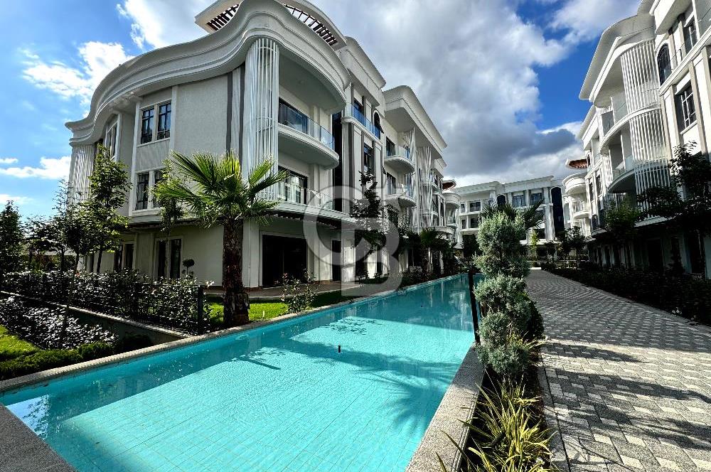 KREDİYE UYGUN ZERAY MAHAL SATILIK GENİŞ BAHÇELİ 2+1 DAİRE