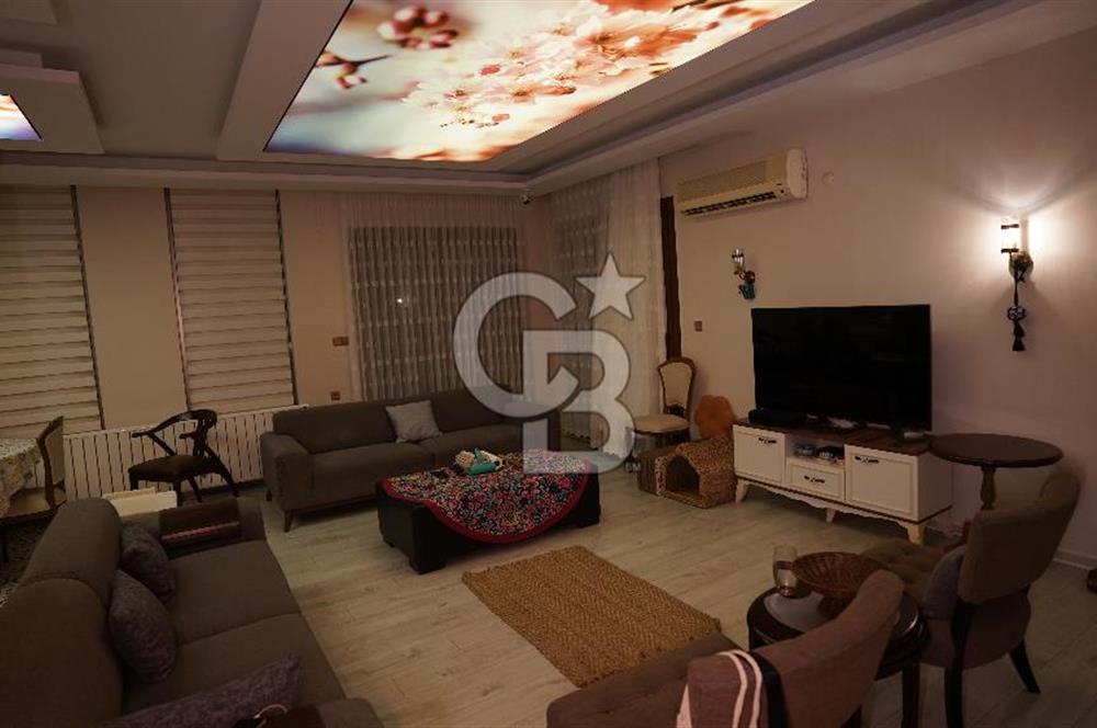 İzmir Seferihisar'da Müstakil Bahçeli 3+1 Satılık Villa