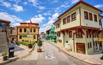  ESKİŞEHİR ODUNPAZARI'N DA SATILIK BAHÇELİ MÜSTAKİL EV!