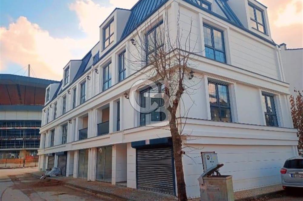 CB CITY'DEN SAZOVA ATATÜRK STADYUM'U KARŞISI KİRALIK KOMPLE BİNA