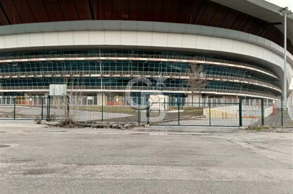 CB CITY'DEN SAZOVA ATATÜRK STADYUM'U KARŞISI KİRALIK KOMPLE BİNA