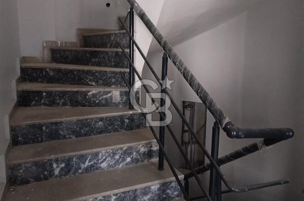 CB CITY'DEN SAZOVA ATATÜRK STADYUM'U KARŞISI KİRALIK KOMPLE BİNA