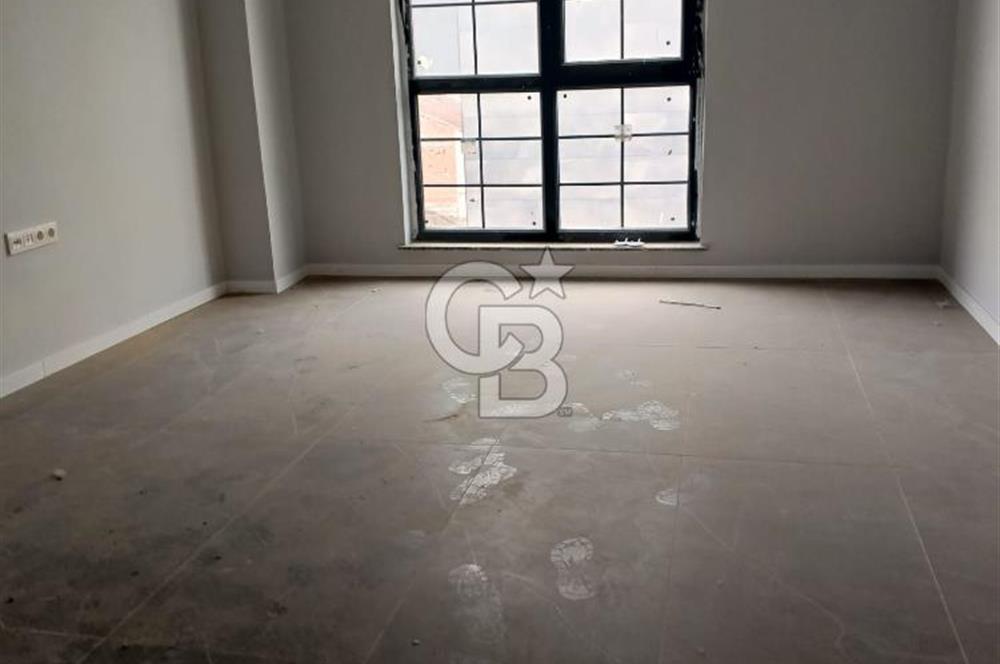 CB CITY'DEN SAZOVA ATATÜRK STADYUM'U KARŞISI KİRALIK KOMPLE BİNA