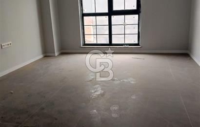 CB CITY'DEN SAZOVA ATATÜRK STADYUM'U KARŞISI KİRALIK KOMPLE BİNA