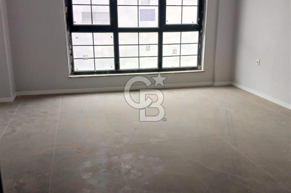 CB CITY'DEN SAZOVA ATATÜRK STADYUM'U KARŞISI KİRALIK KOMPLE BİNA