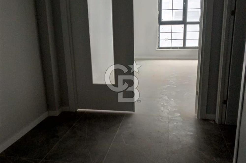 CB CITY'DEN SAZOVA ATATÜRK STADYUM'U KARŞISI KİRALIK KOMPLE BİNA